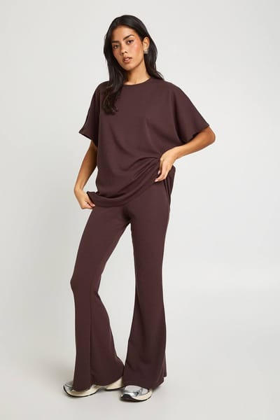 boohoo Dames Twee-tinten geribbelde uitlopende legging & top co-ord | Chocoladebruin | Maat: 36