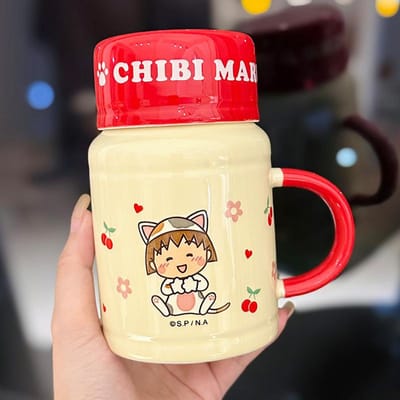 Schattige Cartoon Chibi Maruko-chan Mok met Deksel Meisjesbeker Studenten Slaapzaal Melkbeker Souvenir 420ml beige