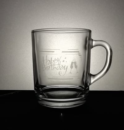 Theeglas verjaardag - theeglas graveren - verjaardag - happy birthday - jarige - thee - uniek verjaardag cadeau
