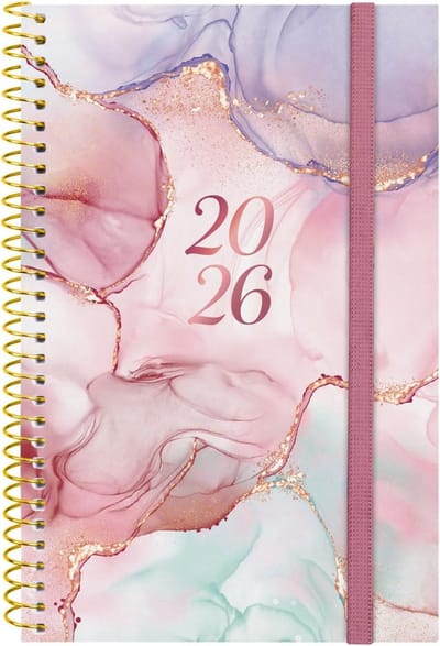Famanu – Spiraalplanner 2026 met week op 2 pagina’s, horizontale indeling en verfijnd goldy Frans design