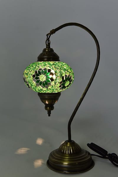 Turkse lamp - handgemaakt nachtlamp groen - staande lamp - unieke decoratie met glazen bollen