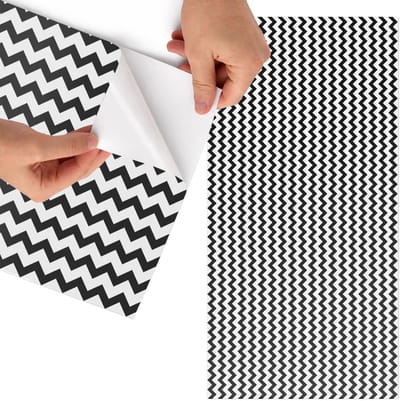 Tulup Meubelfolie - Zigzagpatroon Meubelfolie - 75x150 cm - Zwart-wit Meubelfolie - Meubelfolie Zelfklevend - Geometrische Meubelfolie - Wrapfolie Keuken - Wanddecoratie - Achtergronden en patronen