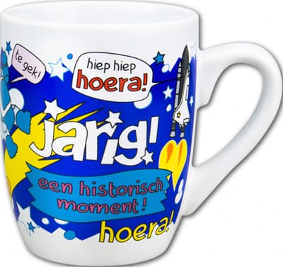Mok - Snoep - Hiep hiep hoera Jarig, een historisch moment - Cartoon - In cadeauverpakking met gekleurd krullint