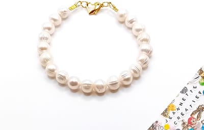 Jeannette-Creatief® - Zoetwaterparels - Zoetwaterparelarmband Sluiting Goud Hartje - Dames Armband - Grote Parelarmband - Valentijn - Moederdag
