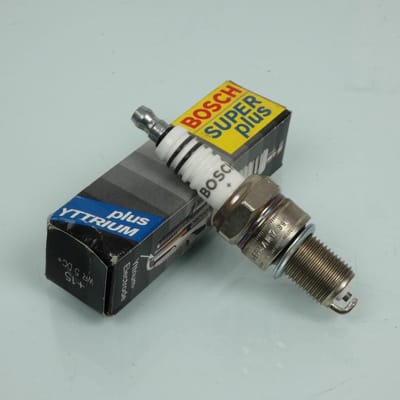 Bougie d'allumage Bosch WR 5 DC-10 pour jet ski Kawasaki 250 LX 2009 à 2011 Neuf