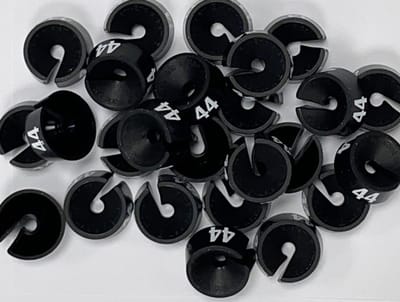 Bleijenberg Maatdopje maat 44 zwart - Maataanduiding voor kledinghangers per 25 stuks - Maatringetje Ø 20 mm - Kledinghangers - Kleerhanger - Kapstok - Mark-Brics - wisersizer