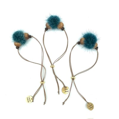 Luna-Leena duurzame armband pluis met kraal - turquoise - L26cm - gerecycled - kralen van bestaande armbanden uit Nepal - one size 14+ - handgemaakt in Nepal - bracelet - trendy - feestje - vintage look - voor elke dag - accessoire - cadeau - sieraad