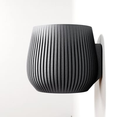 Fleuriek - Moderne hangpot van biobased plastic - Bloempot voor aan de muur – Duurzame & lichte hangende plantenpot voor binnen - Zwarte bloempot voor kamerplanten - Ø12 cm