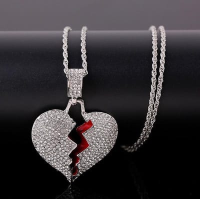 Gebroken Hart Ketting - Zilver Kleurig met Diamantjes (Zirkonia) - Heartbreaker - Kettingen Heren Dames - Papa Cadeau Voor Mannen - Vaderdag
