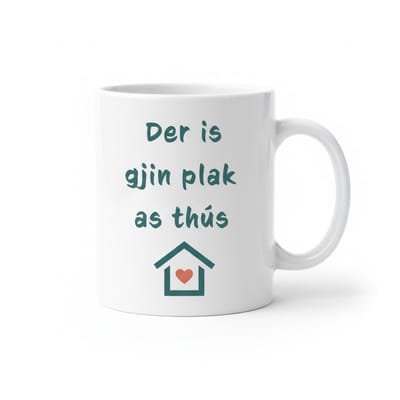 Gezellige Friese Tekst Koffiemok “Der Is Gjin Plak As Thús” – Thuis Hart Design Cadeau – 330 ml Keramische Mok