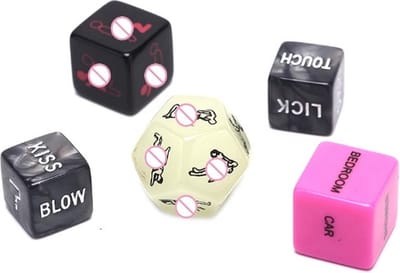 Go Go Gadget - "Erotisch Dobbelsteen Spel - 5 Stenen - Volwassen Humor - Sexy Houding - Liefde voor Liefhebbers - Ideaal als Cadeau - Verjaardag"