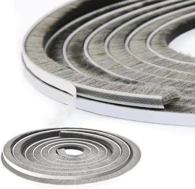 Zelfklevende Borstelafdichting 5M, 9mm Breed x 23mm Hoog, Afdichtstrip voor Schuifdeuren, Geluidsisolatie, Winddicht, Geschikt voor Deuren en Ramen