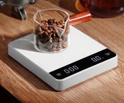 Witte Digitale Koffie Weegschaal met Timer en Dubbel Scherm (0,1g–3kg) – Oplaadbaar, Waterbestendig, Nauwkeurig tot 0,1g, voor Filterkoffie en Espresso