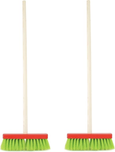 Kinderbezem - 2x stuks - Groen - Houten Steel - 80 cm - Buiten - Kinderspeelgoed