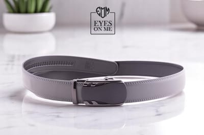 Grijze lederen riem zonder gaatjes met automatische gesp voor heren ( model A014 )