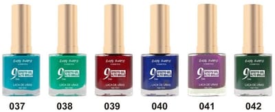 Easy Paris Cosmetics - Set met 6 Flesjes Nagellak - Blauw - Groen - Rood - Donker Blauw - Paars - Kaki Groen - Inhoud per flesje 13 ml.