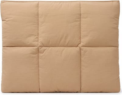 Mastersøn Puffy Laptophoes 15 / 16 inch – Geschikt voor MacBook Air & Pro – Laptop Sleeve met Accessoirevak – Waterafstotend – Camel / Bruin