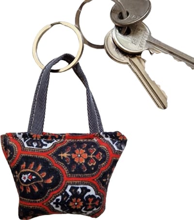 Toetie & Zo - Sleutelhanger - Tashanger - Stof - Tasje - Art Deco - Rood - Zwart - Handgemaakt