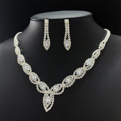 Ensemble de boucles d'oreilles et collier pour robe de mariée, accessoires de dîner élégants en œil de cheval argenté