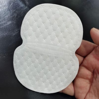 50 stuks Zweetpads voor onderarmen Sport Wegwerp Zweetabsorberende Pads voor oksels Tegen zweten Comfortabel Ongeparfumeerd Niet Zichtbaar Hulpmiddelen black