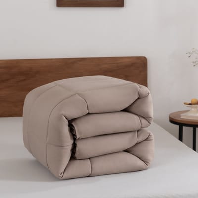 Snoozella ComfyBed 140x200 - Taupe - Dekbed zonder overtrek - Wasbaar hoesloos dekbed - 30 nachten proefslapen - All season winterdekbed & zomerdekbed
