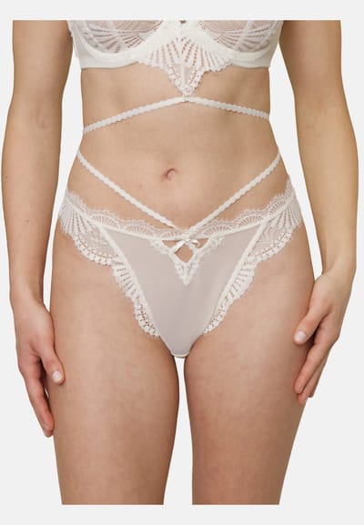 String LILOU