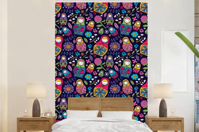 Behang - Fotobehang Matroesjka - Rusland - Bloemen - Breedte 145 cm x hoogte 220 cm