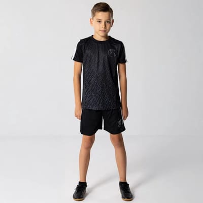 PSG Voetbaltenue Zwart - Maat 128 - Voetbaltenue Kinderen - Jongens - Meisjes - Unisex - Shirt en Broekje - Paris Saint-Germain