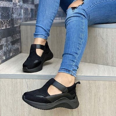 Nieuwe Dames Sneakers Designer Gevulkaniseerde Casual Flats Vrouwelijk Effen Hol Uit Ademende Schoenen Dames Nieuw Schoeisel 40 zwart