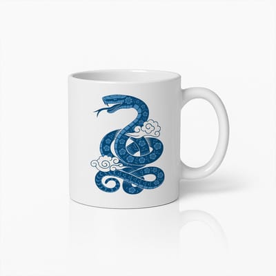 Blauwe Ornamentale Slang Ontwerp Koffiemok – Unieke Keramische Theebeker voor Dierenliefhebbers