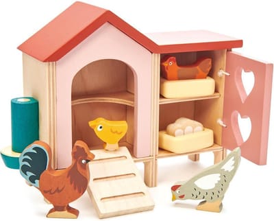 Tender Leaf Poppenmeubels: HUISDIERENSET KIPPENREN 7,5x10x13cm, in hout, in doos  13,2x6x22,5cm, 3+