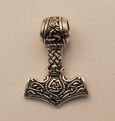 Sterling zilver hanger hamer van Thor met 3 driehoeken - hanger van Thor's hamer met valknut teken gemaakt van 925 zilver - zilveren hanger van viking hamer - zilveren heren of dames hanger