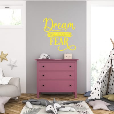 Muursticker - Dream Without Fear - 46,4 x 46,4 - Geel