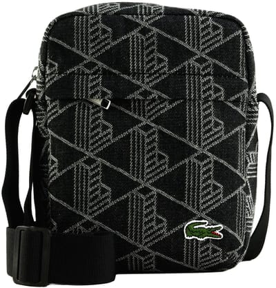 LACOSTE schoudertas Vertical Camera Bag Mono Jacquard Denim Noir zwart