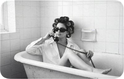 WC mat 80x50 cm - Antislip - Bad - Vrouw - Zwart - Wit - Toiletmat - Vloermat - Douchemat - Toilet tapijt - Toiletmatten
