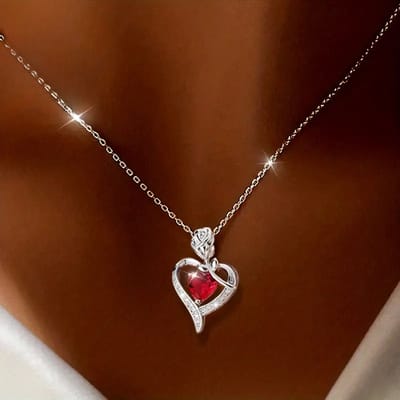 925 Sterling Zilveren Hartvormige Damesketting met Rode Zirkonia – Hypoallergeen & Romantisch Cadeau