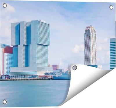 Gards Tuinposter Rotterdamse Skyline aan het Water - 50x40 cm - Tuindoek - Tuindecoratie - Wanddecoratie buiten - Tuinschilderij