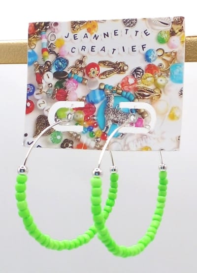 Jeannette-Creatief® - Neon - Neon Groen - Neon Groene Oorringen - Zilverkleurige Oorringen - Oorbellen met kralen - Rocailles - Sieraden