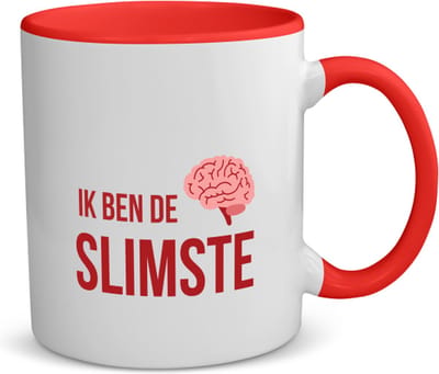 Akyol - ik ben de slimste koffiemok - theemok - rood - Zelfvertrouwen - iemand die heel slim is - quote - cadeautje voor een slim persoon - nerd - kado - cadeau - gift - geschenk - verrassing - slimme mensen - 350 ML inhoud
