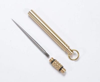 Draagbare titanium tandenstokers met sleutelhanger, herbruikbare pocket tandenstokers voor kamperen, reizen en picknicks - 2 stuks