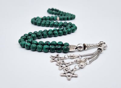 Handgemaakte tesbih "Tasbih" natuursteen "Malachiet" - Aantal kralen 99 - Diameter kralen 8MM - met metaal tassel "Grote sterren" - Een mooi cadeau-idee