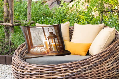 Buitenkussens - Tuin - Stilleven - Rustiek - Kaarsen - Broden - Raam - 50x30 cm