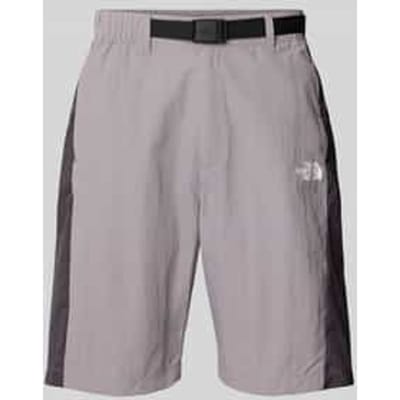 Short met logo en riem