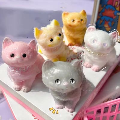 Jouets Squishy Moelleux Kawaii Chat Blanc Chat Persan Yeux Bleus Jouets Fidgety Anniversaire Fille Cadeau Mignon Jouet pour le Bout des Doigts Jouets Anti-Stress Animaux de Compagnie