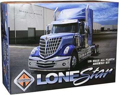 Moebius Modelbouwpakket Militaire voertuigen - 1300 International Lonestar - Amerikaanse Vrachtwagen Plastic - 1:25 - Modelbouw