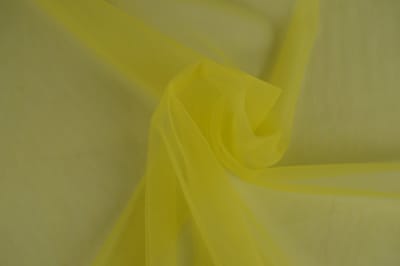 15 meter bruidstule - Licht geel - 150cm breed