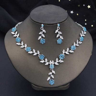 Exquis Ensemble de Bijoux Fleurs 16 Couleurs Pendentif Strass Fête Mode Femme Romantique Mariage Collier Boucles d'Oreilles Ensemble 3 pièces Cadeaux gray