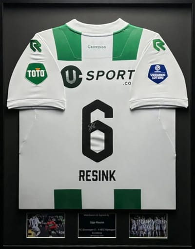 Stije Resink Matchworn FC Groningen ingelijst 24/25 thuis shirt