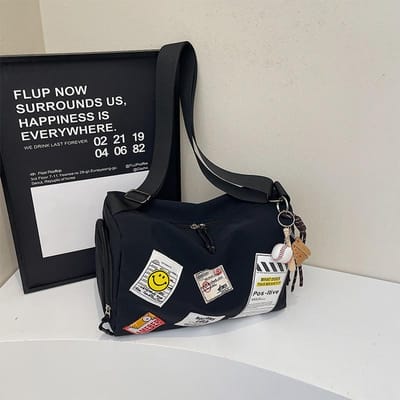 Sport- en Gymtas voor Dames Grote Capaciteit Commuter Kussentas Outdoor Korte Reis Bagage Tas Gepersonaliseerde Creatieve Crossbody Tas no pendant black
