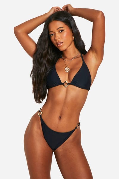 boohoo Dames Gold Square Hardware Trim Triangle Bikini Top & tanga Bottoms Set | Zwart | Maat: 42